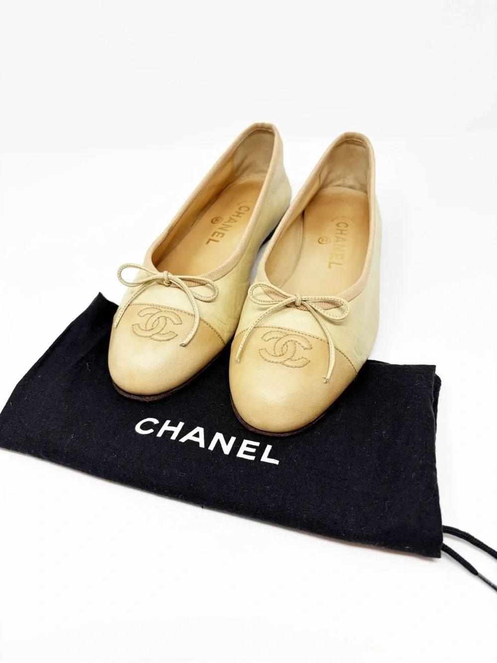 CHANEL Classic Cream Lamb Leather Ballerina Flats size 38